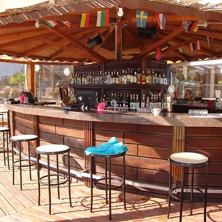 아파트호텔 Poseidon 스베티 블라스