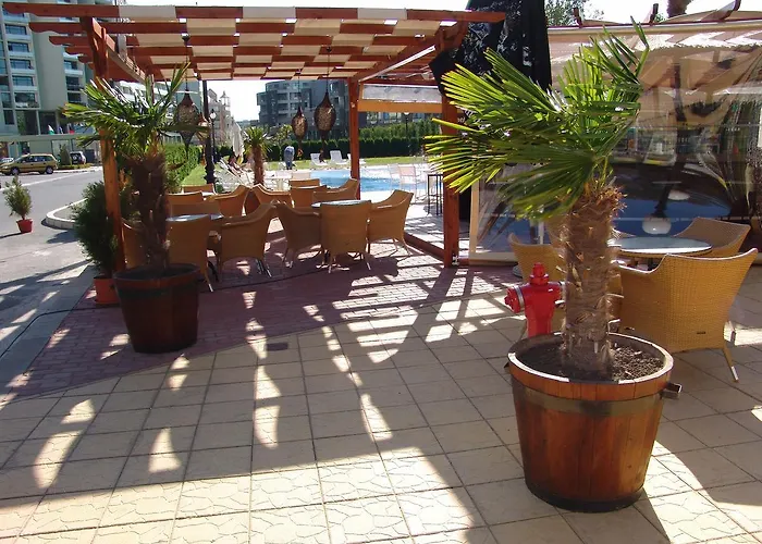 Poseidon 公寓式酒店 圣弗拉斯